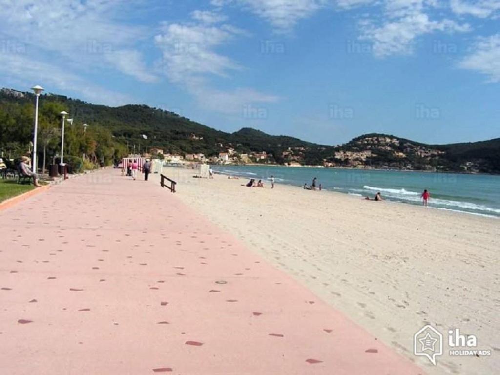 Villa Spacieuse, Climatisation, Piscine, Jardin Paysage, Proche Mer Saint-Cyr-sur-Mer Exterior photo